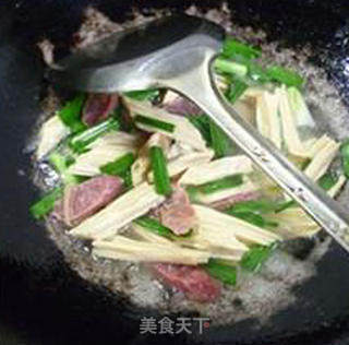 Stir-fried Yuba with Garlic Sausage recipe