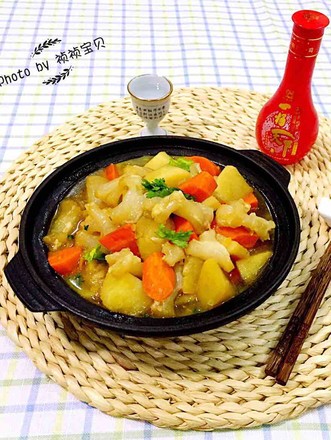 Stewed Tendons with Seasonal Vegetables recipe