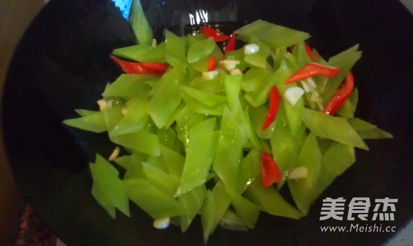 Green Bamboo Shoot Belly Slices recipe