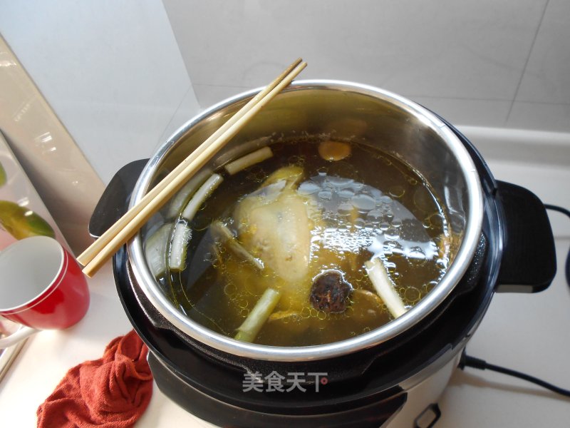 Electric Pressure Cooker Version Three Yellow Chicken Soup recipe