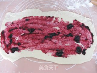 Creamy Blueberry Roll recipe