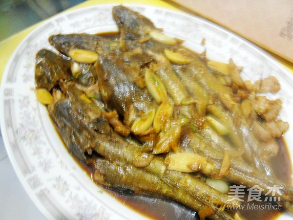 Braised Fish with Garlic recipe