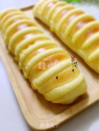 #新良第一节烤大赛#caterpillar Bread recipe