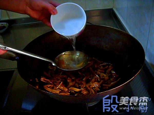 Fried Pork with Dried Bamboo Shoots recipe