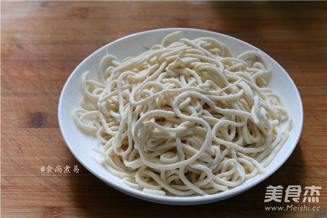 Hot and Sour Crispy Noodles recipe