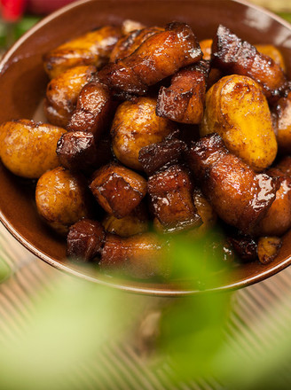 Braised Pork with Chestnuts