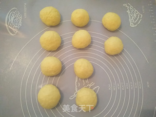 #四session Baking Contest and is Love to Eat Festival# Coconut and Flower Bread recipe