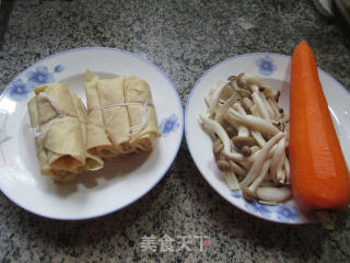 Crab Mushroom and Carrot Noodle Knot recipe