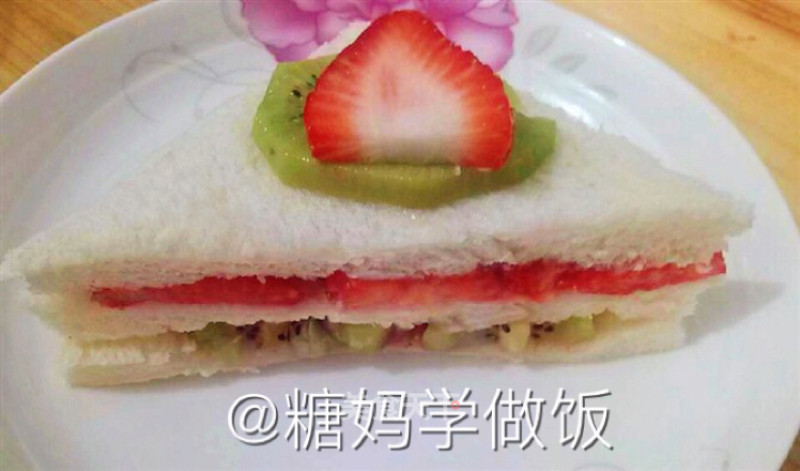 Simple Fruit Sandwich recipe