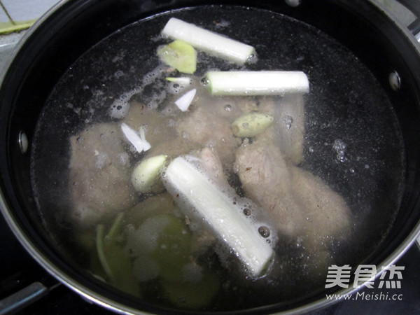 Pork Ribs and Bamboo Sun Soup recipe