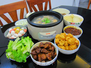 Pig Trotters Hot Pot recipe