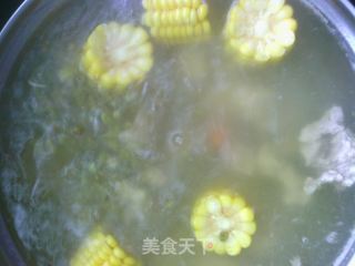 Preference The Taste of Bitter Gourd-corn Bitter Gourd Mung Bean Spine Soup recipe