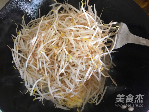 Vegetarian Fried Liangpi recipe