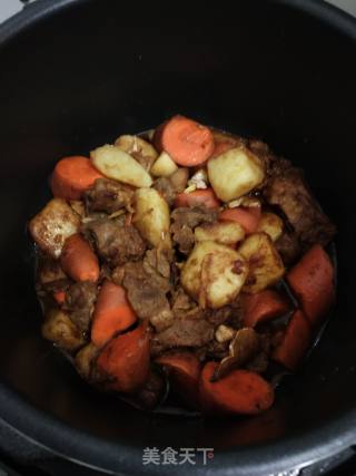 Stewed Beef Brisket with Carrots and Potatoes recipe