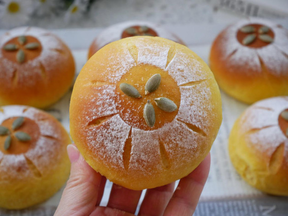 The Bread that Looks Good and Bursts! Pumpkin Cheese Owl recipe