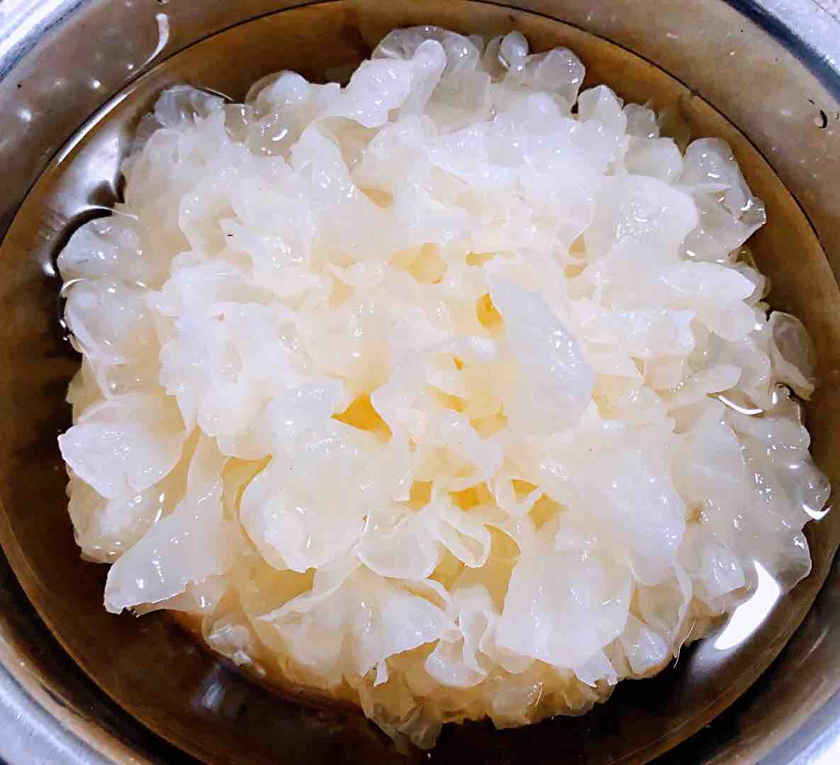 Tremella, Soybean, Wolfberry Millet Congee recipe