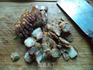 Stir-fried Garlic with Bacon and Sausage recipe