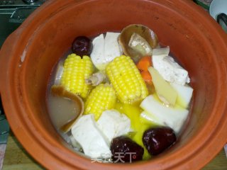 Corn, Carrot, Yam and Big Bone Soup recipe