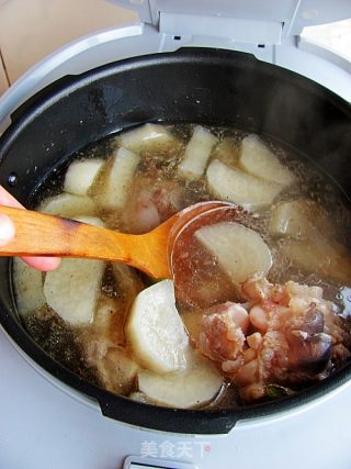 Hawthorn and Radish Bone Soup recipe