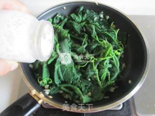 Stir-fried Pumpkin Leaves with Garlic recipe