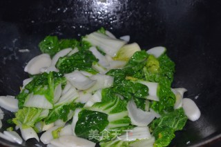 Rice Cake Stir-fried Cabbage with Milk recipe