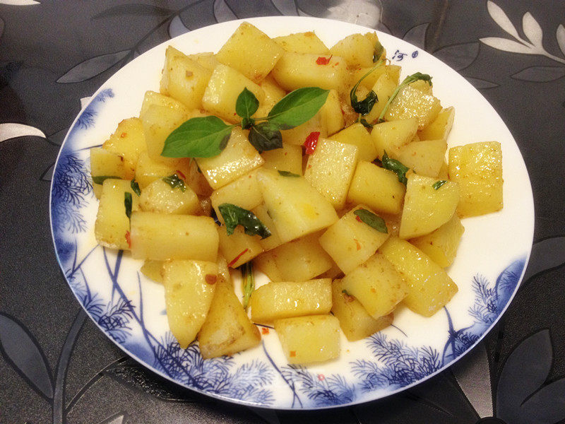 Stir-fried Cumin-flavored Potatoes