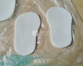 Fondant Baby Shoes recipe