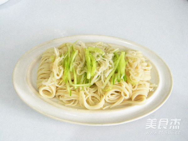 Noodles with Wild Pepper Beef Sauce recipe