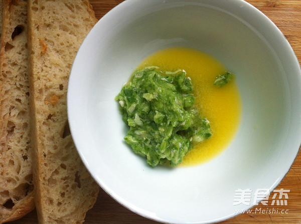 Garlic Okra Bread Slices recipe