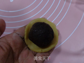 Jujube Bean Paste Mooncakes recipe