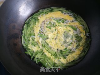 Cucumber Shredded Shrimp Skin Egg Soup recipe