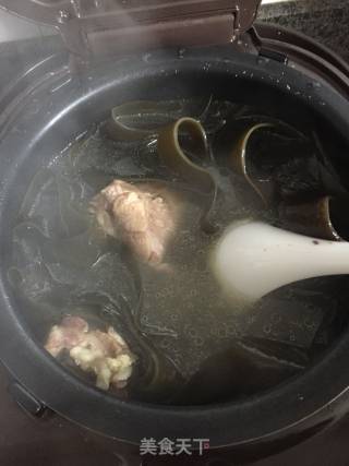 Kelp Bone Soup recipe