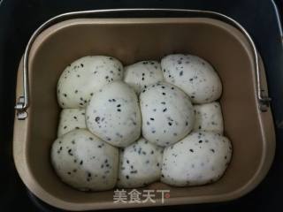 #饼机#black Sesame Bean Paste Bread recipe