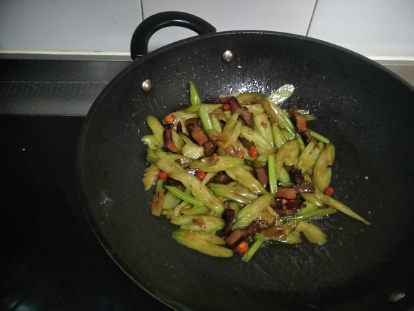 Stir-fried Celery with Bacon recipe