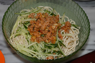 Cold Noodles with Meat Sauce recipe