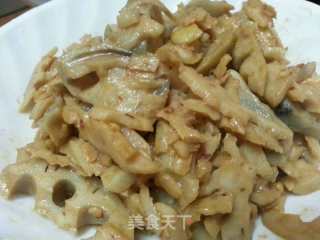 Stir-fried Lotus Root with Spicy Sauce recipe