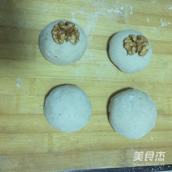 Walnut Sesame Bun recipe