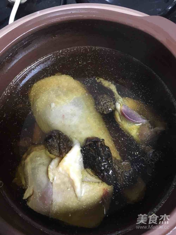 Morel Stewed Chicken Soup recipe
