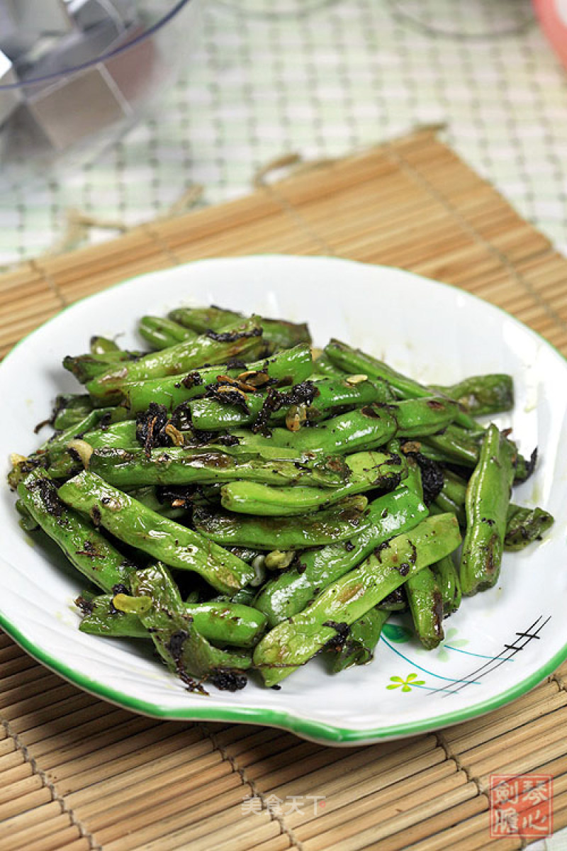 [creative New Dishes] Fried Green Beans with Olive Vegetables recipe
