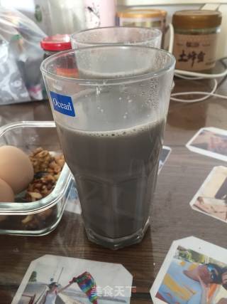 Black Bean, Black Sesame and Red Date Soy Milk recipe