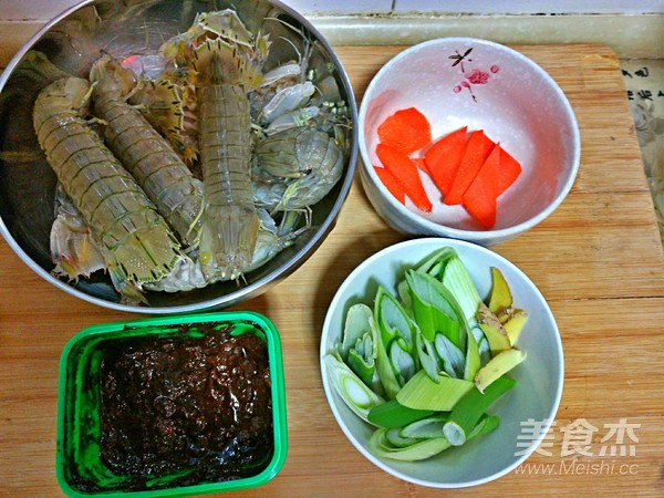 Stir-fried Pipi Shrimp with Sauce recipe