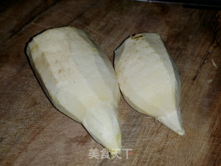 Stir-fried Bacon with Winter Bamboo Shoots recipe