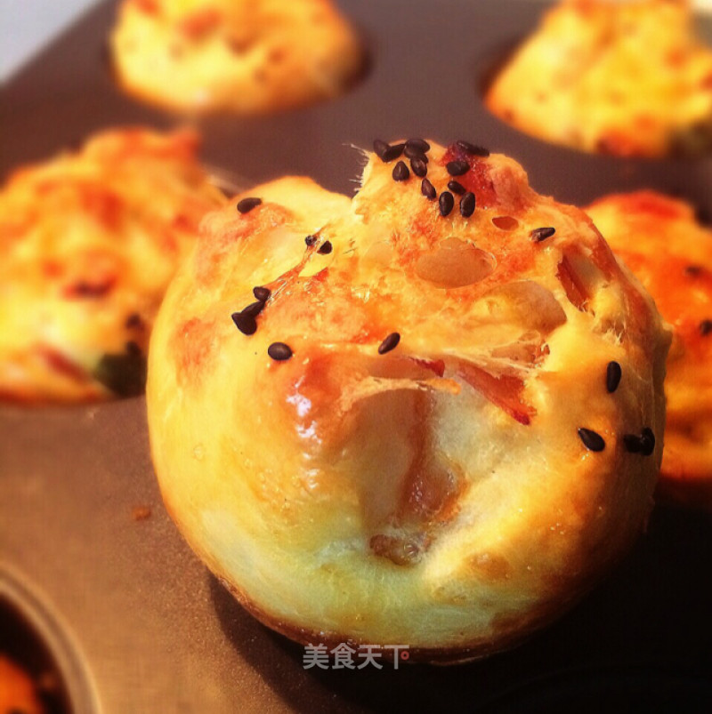 Ham and Cheese Bread Cup