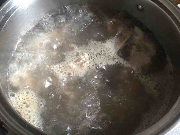 Pork Spine and Mushroom Soup recipe