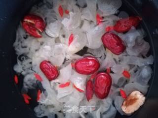 Beauty and Beauty-red Jujube and White Fungus Soup recipe