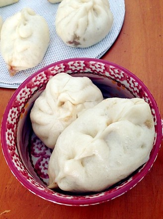 Barbecued Pork Bun with Honey Sauce is Made in A Pot recipe