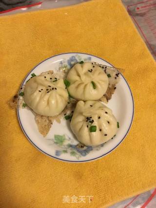 Seductively Colored Pan-fried Buns recipe