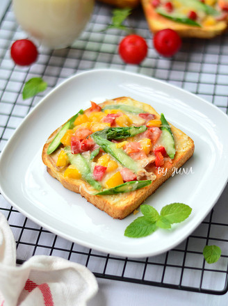 Tuna Bread Pizza recipe