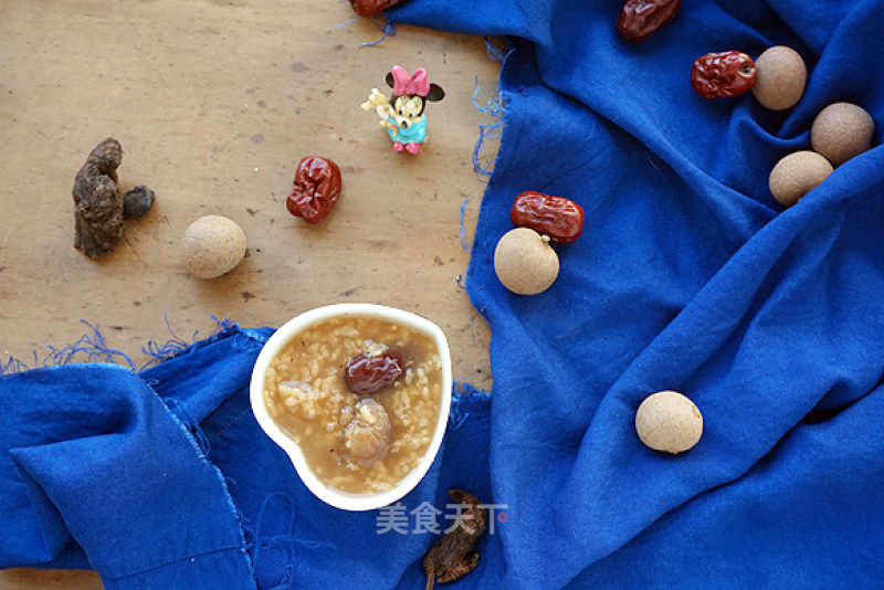 Shouwu Red Dates and Longan Porridge recipe