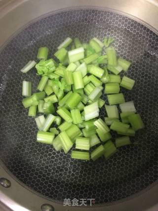 Fried Tofu with Celery recipe